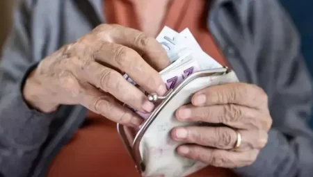 Emekli olduktan Sonra Çalışanların Maaşı Kesilecek mi? İşte Doğru Bilinen Yanlışlar