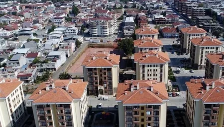 İstanbul’daki kentsel dönüşüm kampanyasında hibe 875 bin TL’ye, taşınma desteği 125 bin TL’ye çıkarıldı